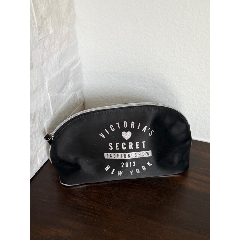 Victorias Secret Fashion Show 2013 New York Makeup Bag Black Silver Glitter